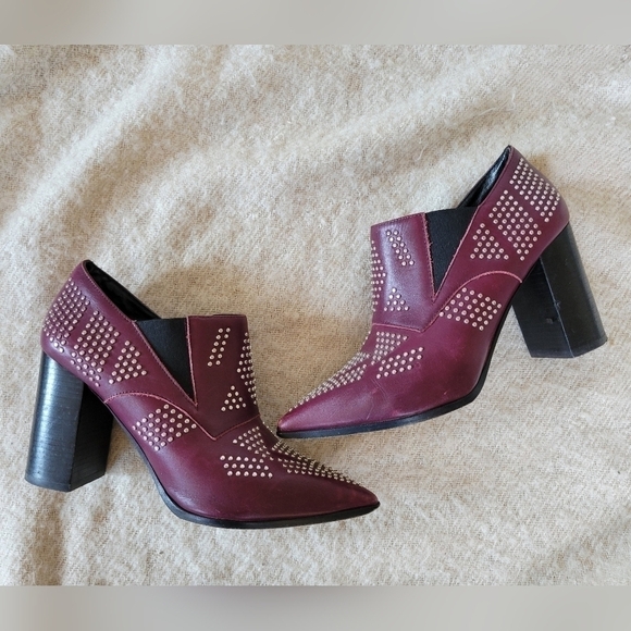 See By Chloe Shoes - See by Chloe Leather Carnaby Shine Studded Ankle Bootie Ginger Burgundy-Size 38